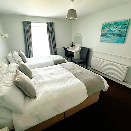 Woodstock Arms - Bar, Bed & Breakfast